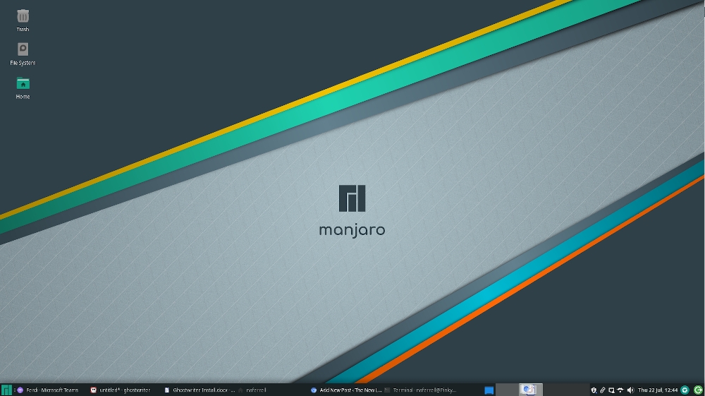 Screenshot of the default XFCE desktop for Manjaro Linux.