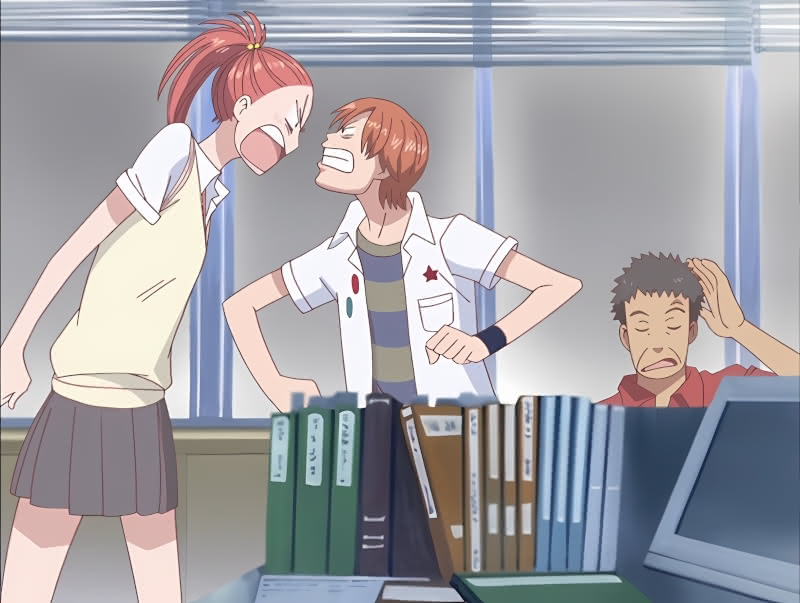 Risa and Otani having an argument in the first episode of Lovely Complex.