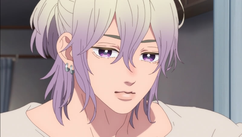 A close-up of Shin Iryū with silver hair on his crown and purple-ish hair lower.