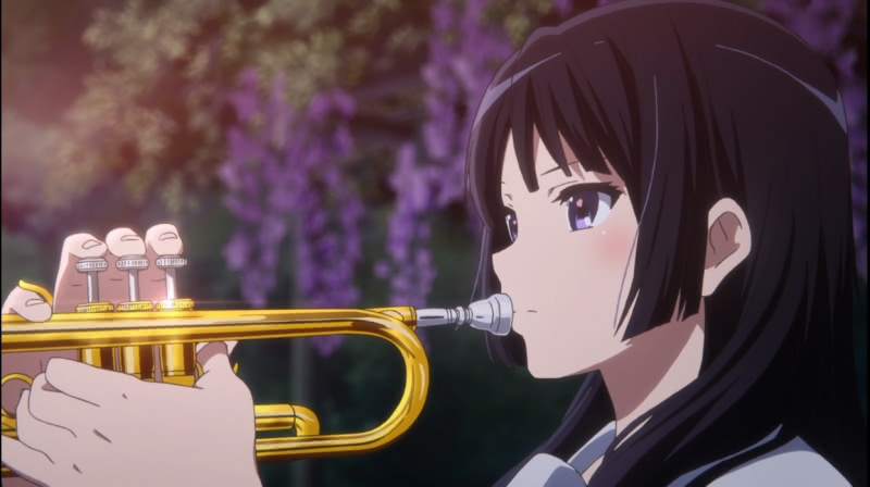 Reina Kousaka playing her trumpet outdoors in the early morning in the first season of the Sound! Euphonium anime.