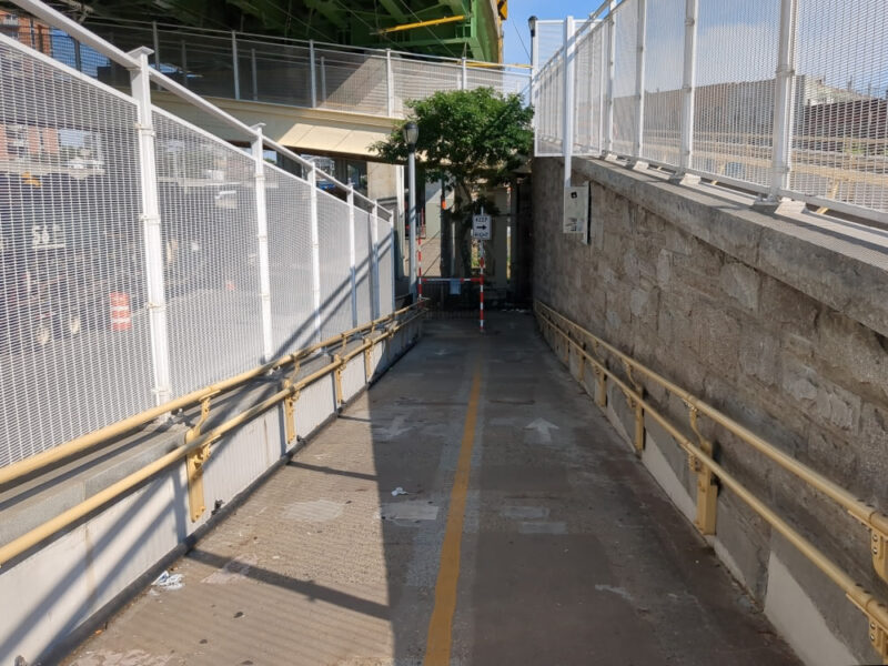 Final straight descent off Hamilton Avenue Footbridge into Red Hook.